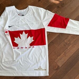 Nike White and Red Team Jersey